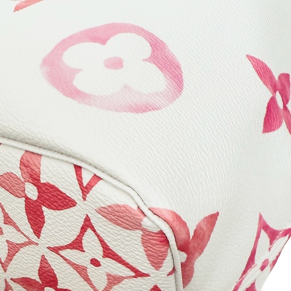 Louis Vuitton By the Pool Monogram Giant Neverfull MM Tote Rose Pink M22980 - Picture 11 of 16